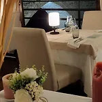 La Riviere מלון 3*