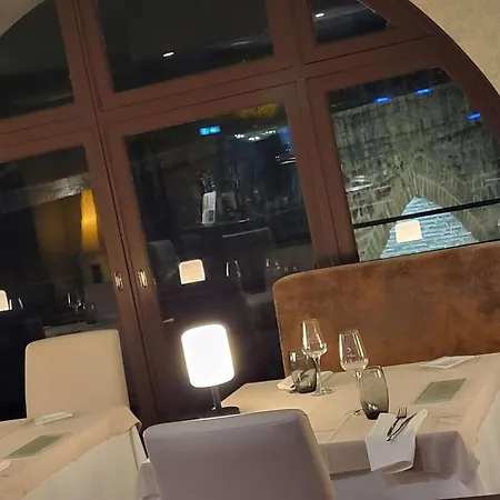 La Riviere Hotel Entraygues-sur-Truyere