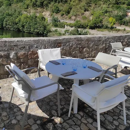 Logis Hotel Restaurant La Riviere 호텔 앙트레그쉬르트뤼예르