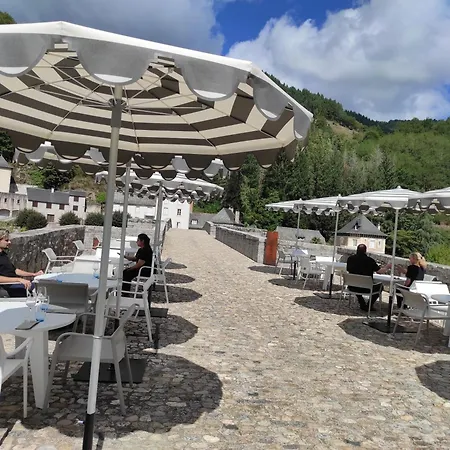 호텔 Logis Hotel Restaurant La Riviere 앙트레그쉬르트뤼예르