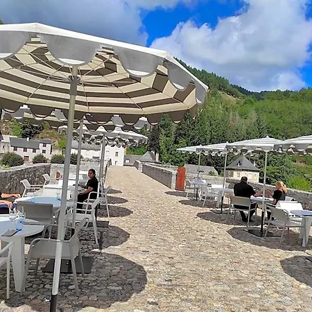 Logis Hotel Restaurant La Riviere 3* 앙트레그쉬르트뤼예르