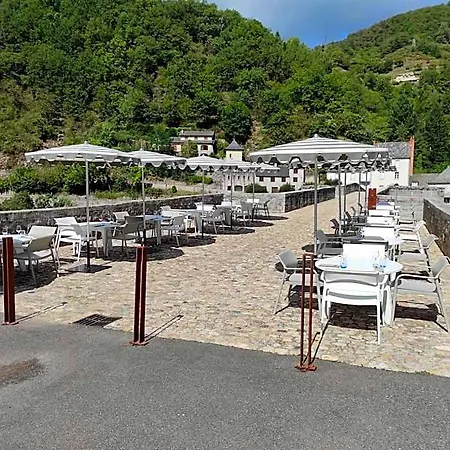 Logis Hotel Restaurant La Riviere 호텔 앙트레그쉬르트뤼예르