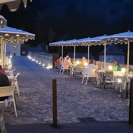 Hotel Logis Restaurant La Riviere