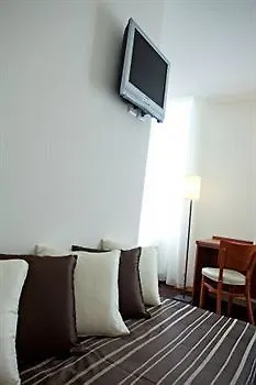 Hotel Logis Restaurant La Riviere