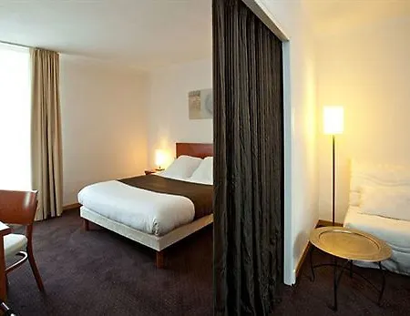 La Rivière Hotel