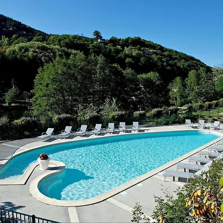 La Riviere Hotel