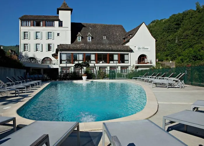 La Rivière Hotel 3*