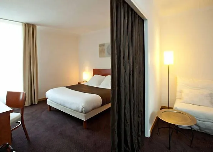 Hotel La Rivière 3*